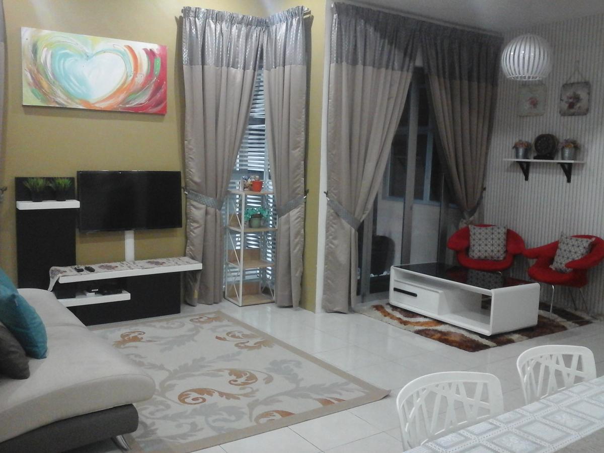 Miker Homestay Seri Iskandar Zewnętrze zdjęcie